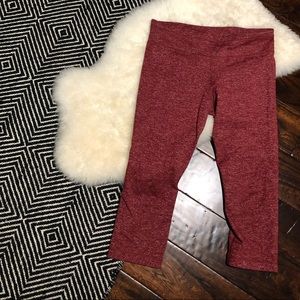 Under Armor red crop legging | sz M |